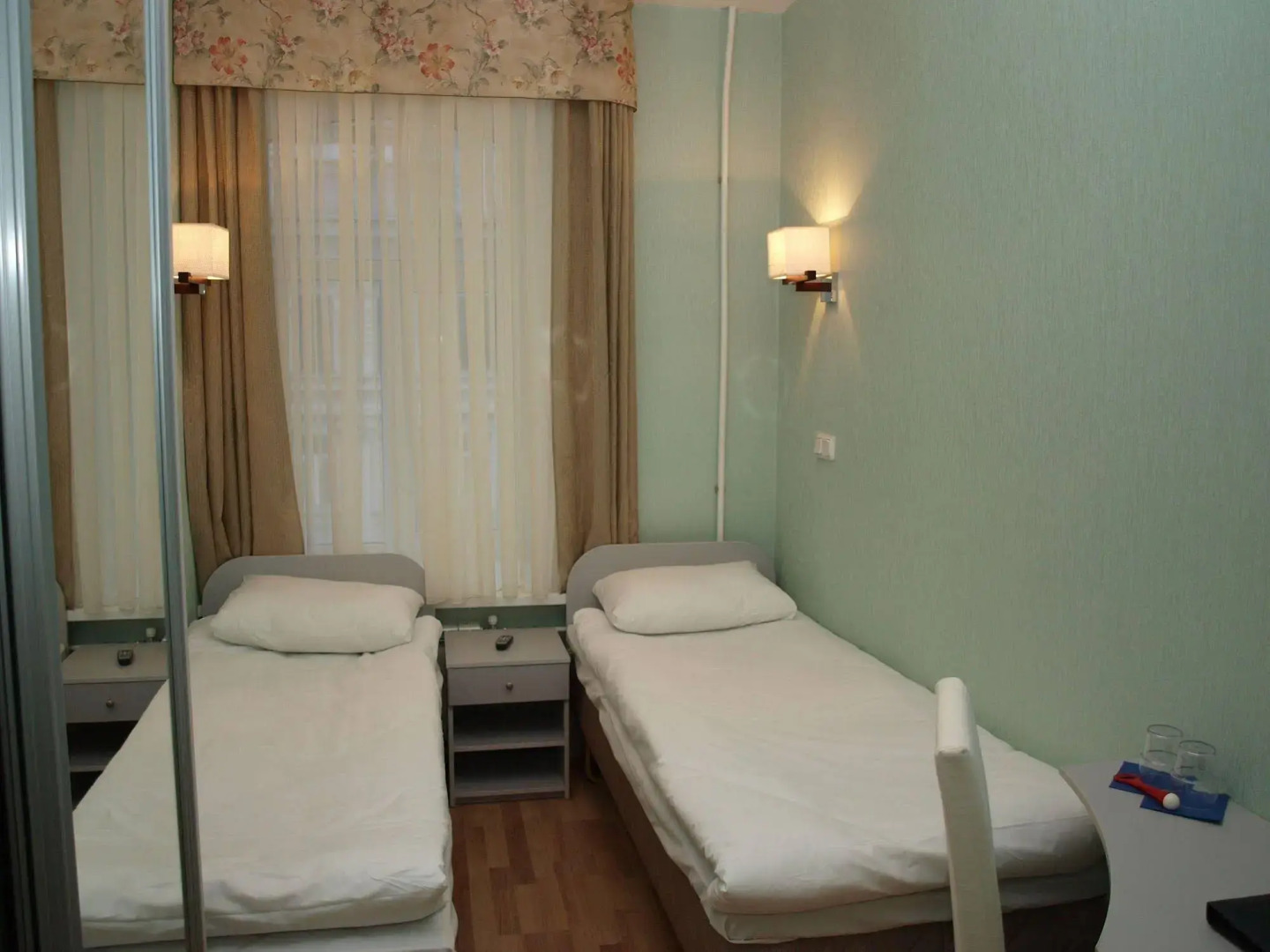 Невский просп., 105