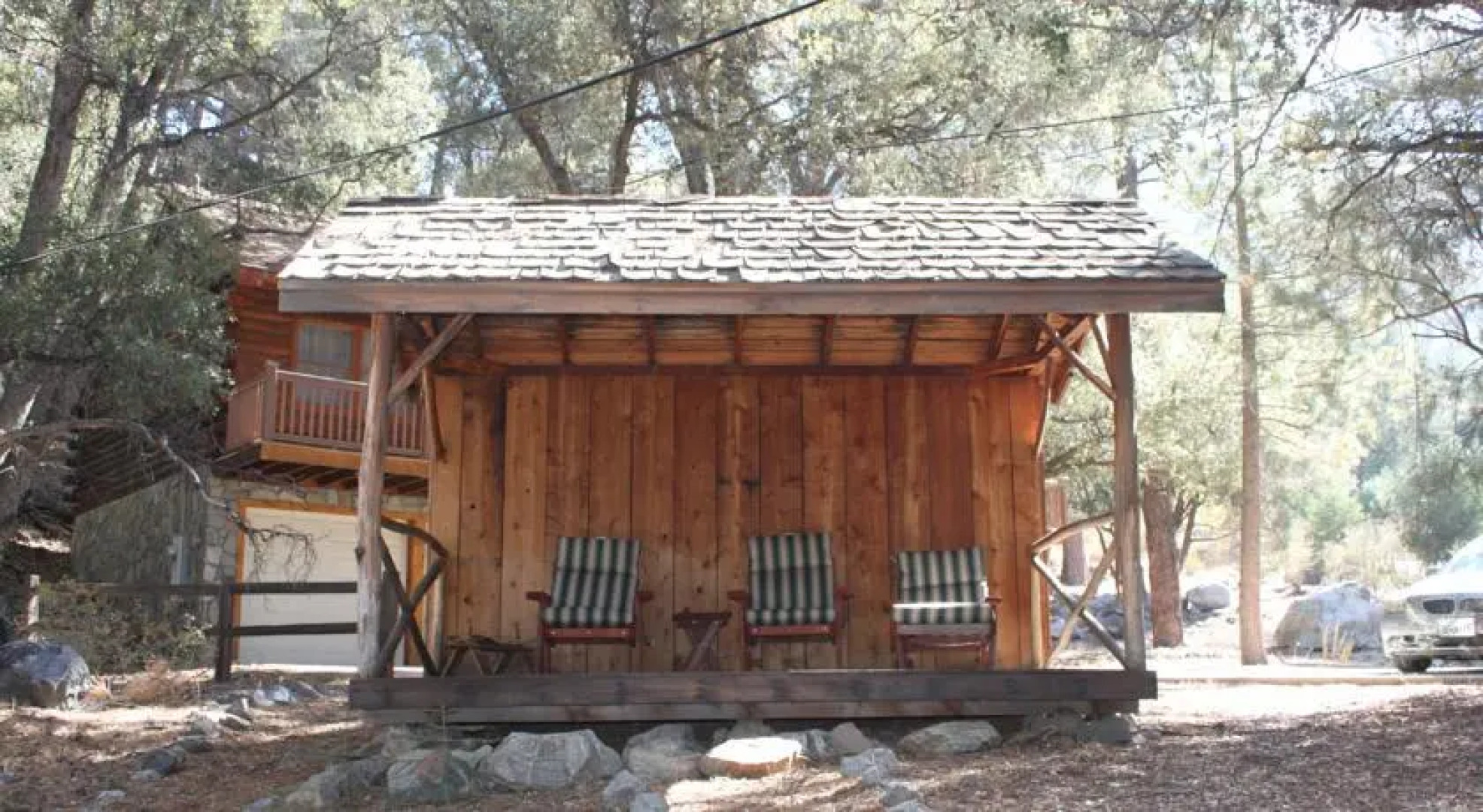 Log Cabin in the Woods with WiFi!