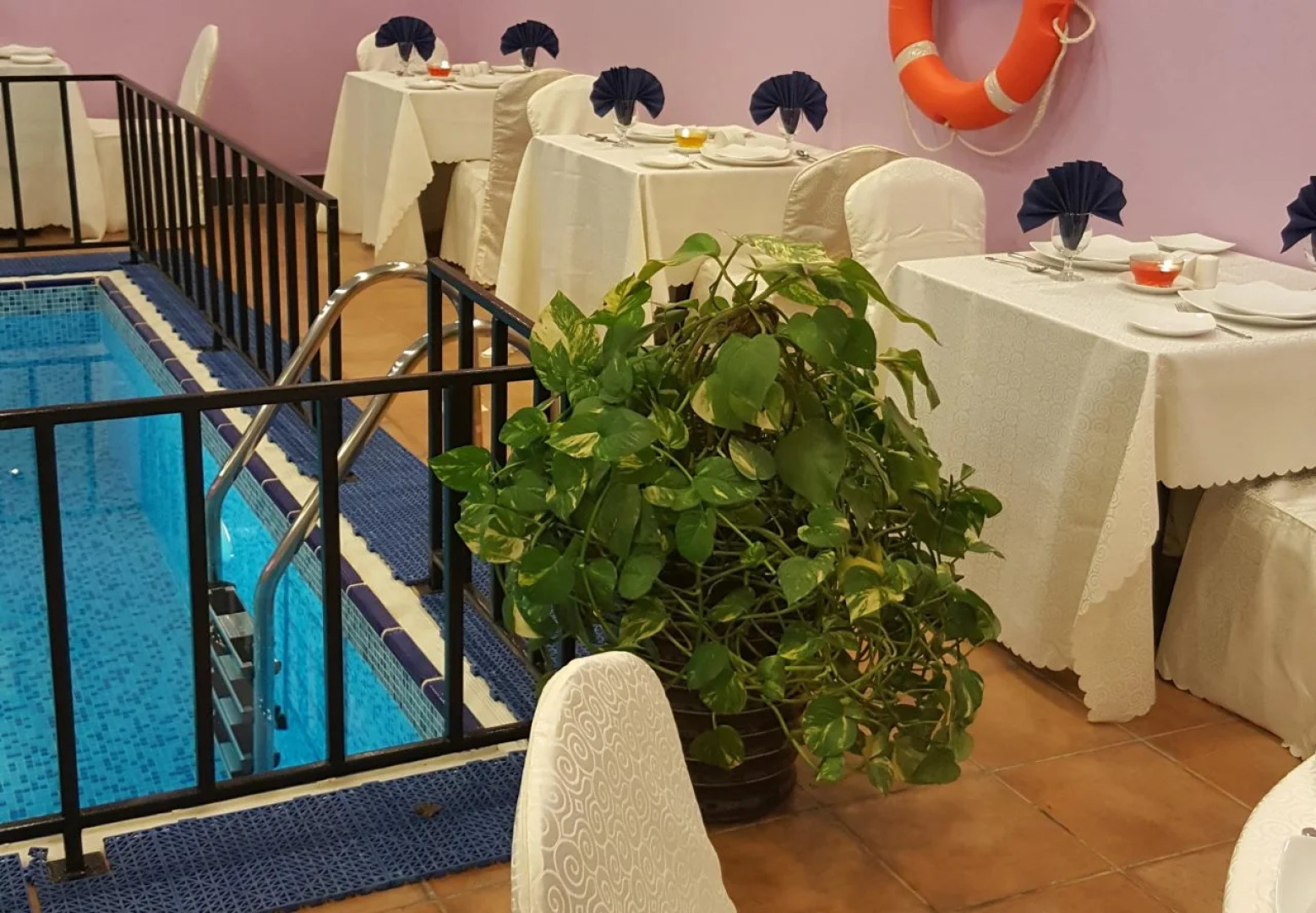 Al Thuriah Hotel Apartment