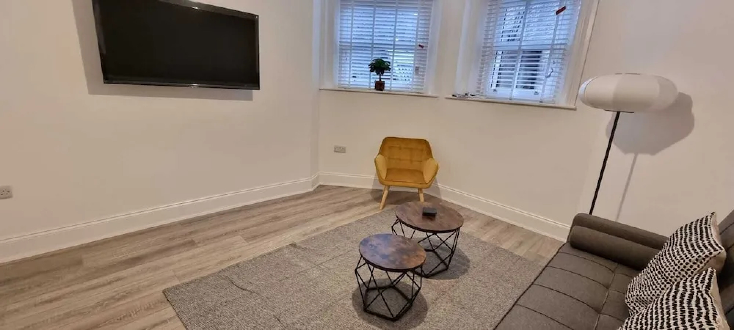 Stylish 1-Bed Apart Wakefield