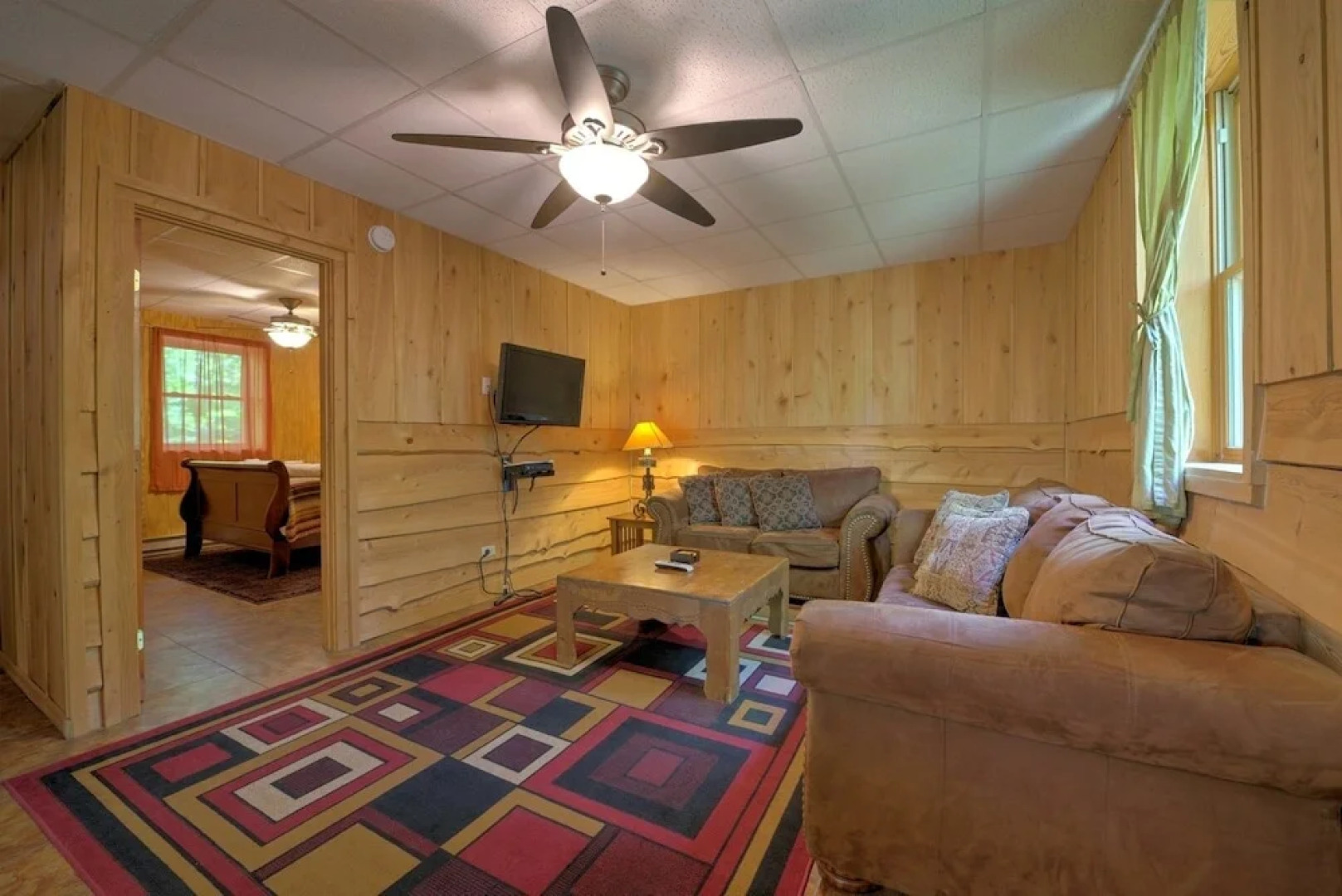 Red Wolf - 2 Br Cabin