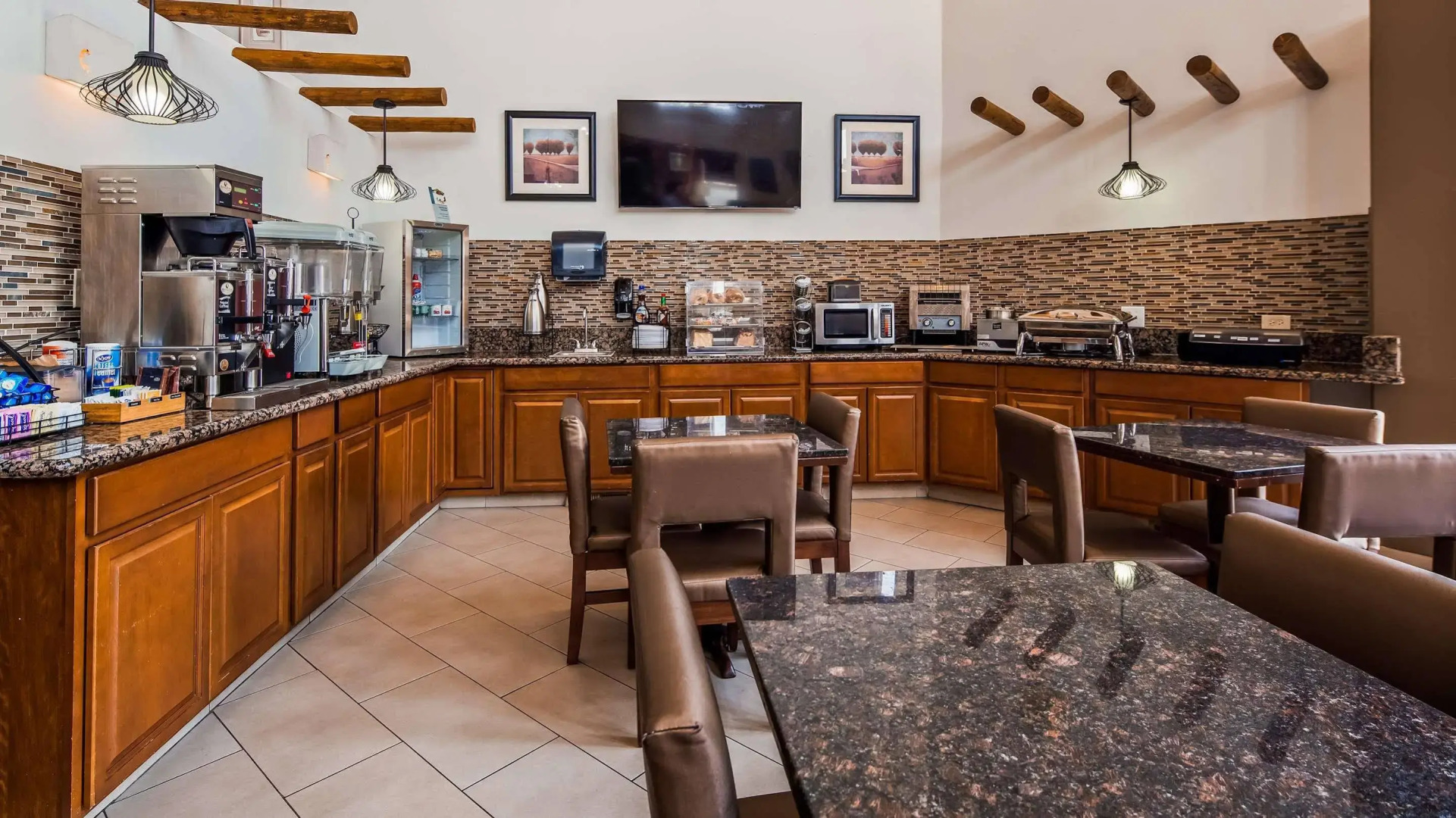 Best Western Kiva Inn