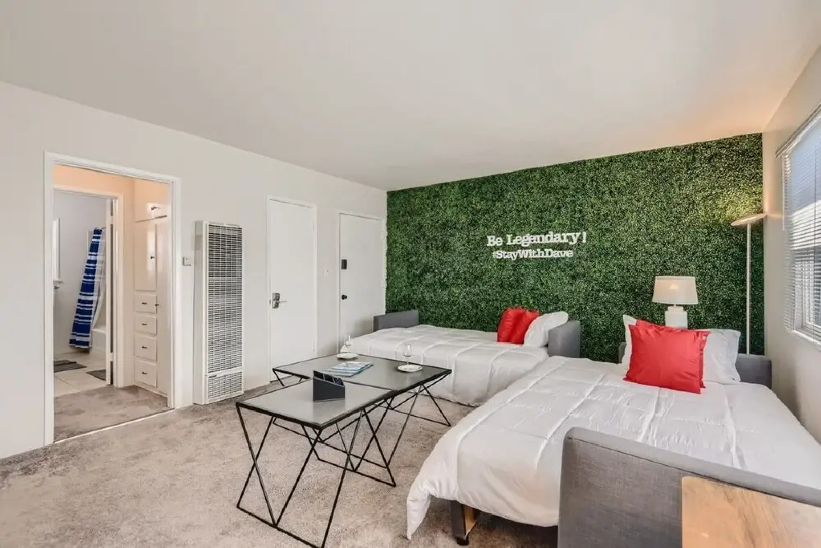 Walk to Beach - King Apt In 1 Area - AC