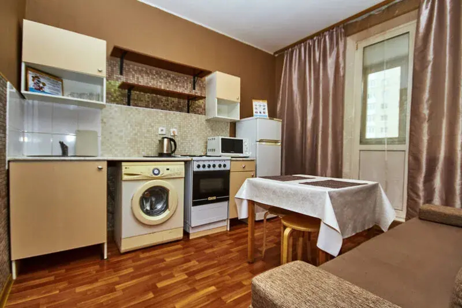 Апартаменты «Добрые Сутки», ул. Генерала Варенникова, 2