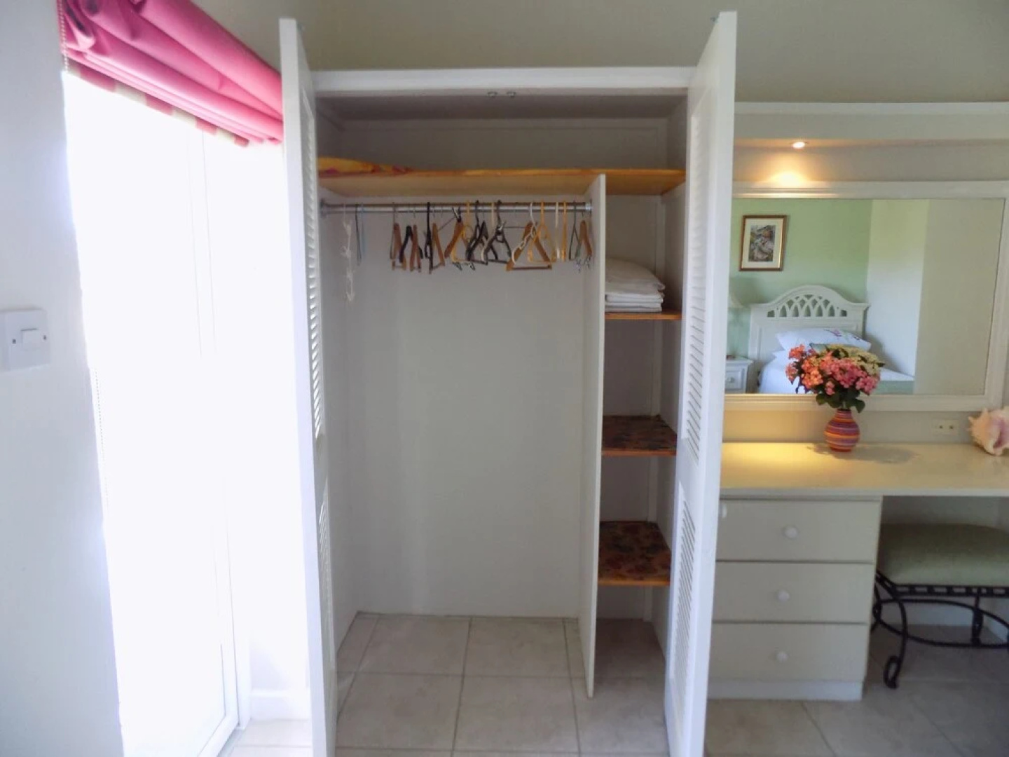 The Pelican #3 - Spacious 2 bedroom 2.5 bath waterfront townhome in the heart of Rodney Bay. 2 Townhouse by RedAwning