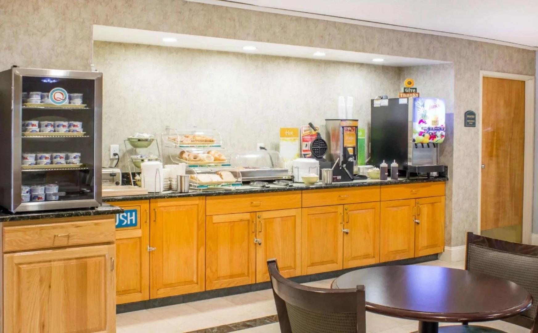 Econo Lodge Raleigh near Walnut Creek Amphitheatre