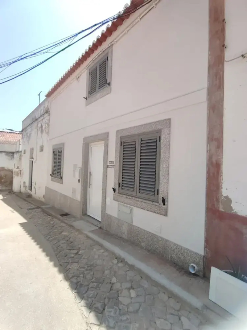 2 Floors Home Near Carvoeiro Slidesplash