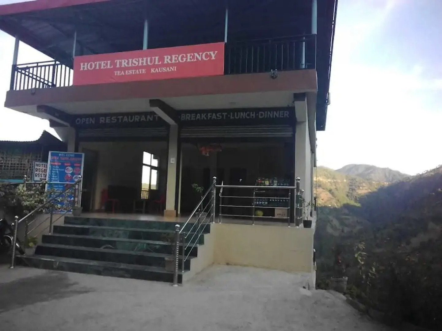 Hotel Trishul Regency