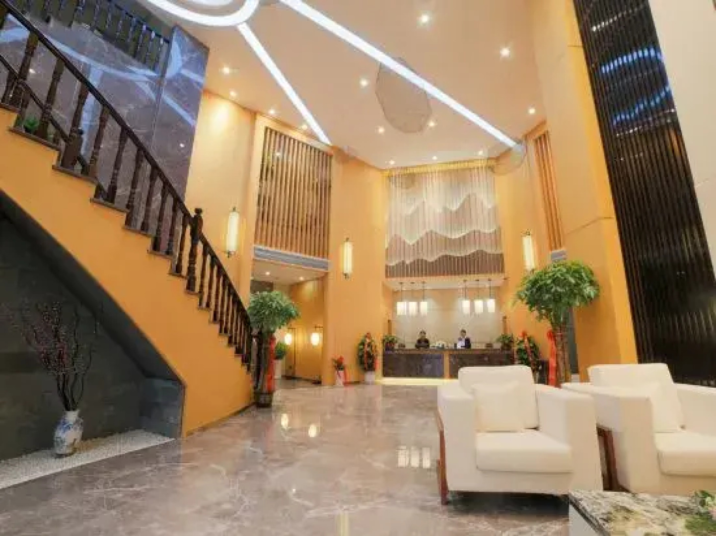 Xidiya Business Hotel (Yichun Drum Tower Pedestrian Street Runda International)