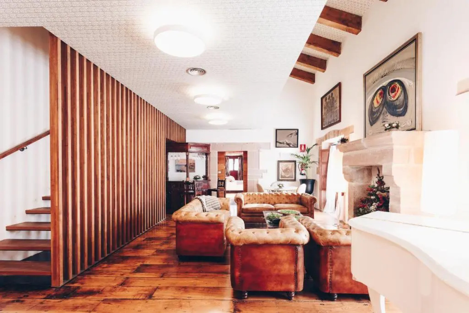 Arha Casona de Carmona (Antiguo Parador de Carmona-Cantabria)