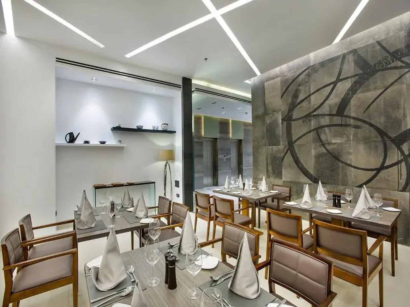 Space Apartments & Suites