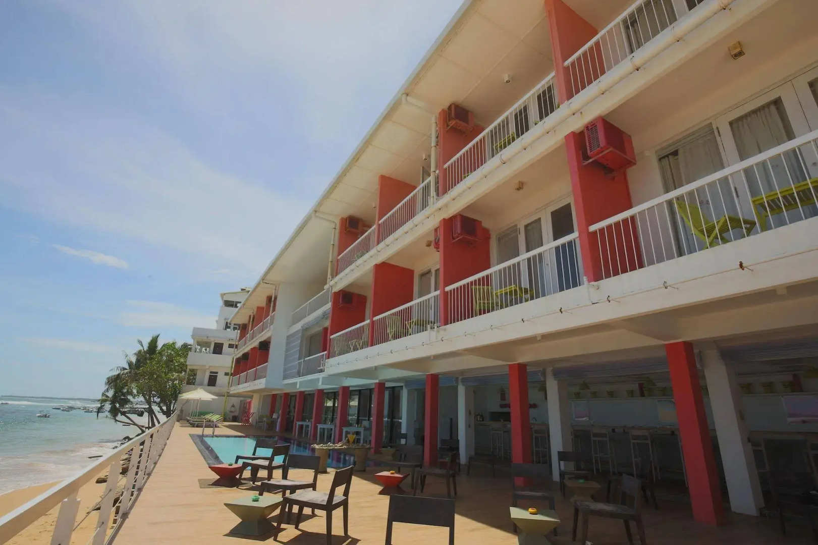 Coral Rock by Bansei