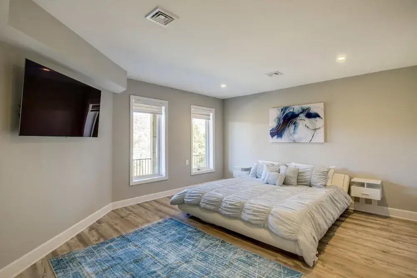 Lafollette Home: Community Pool & Mountain Views!