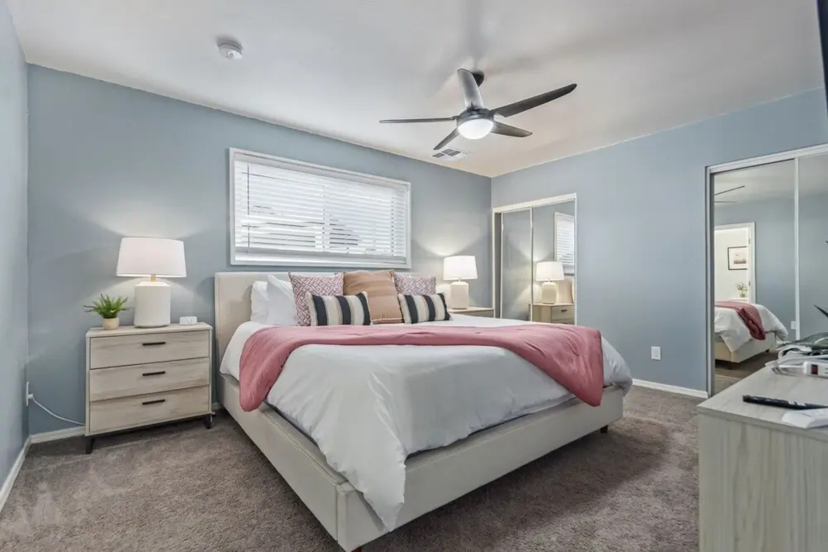 El Parque Tempe 4 Bedroom Home by RedAwning