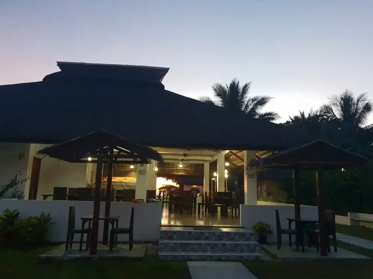 Villa Maria Luisa Beach Resort