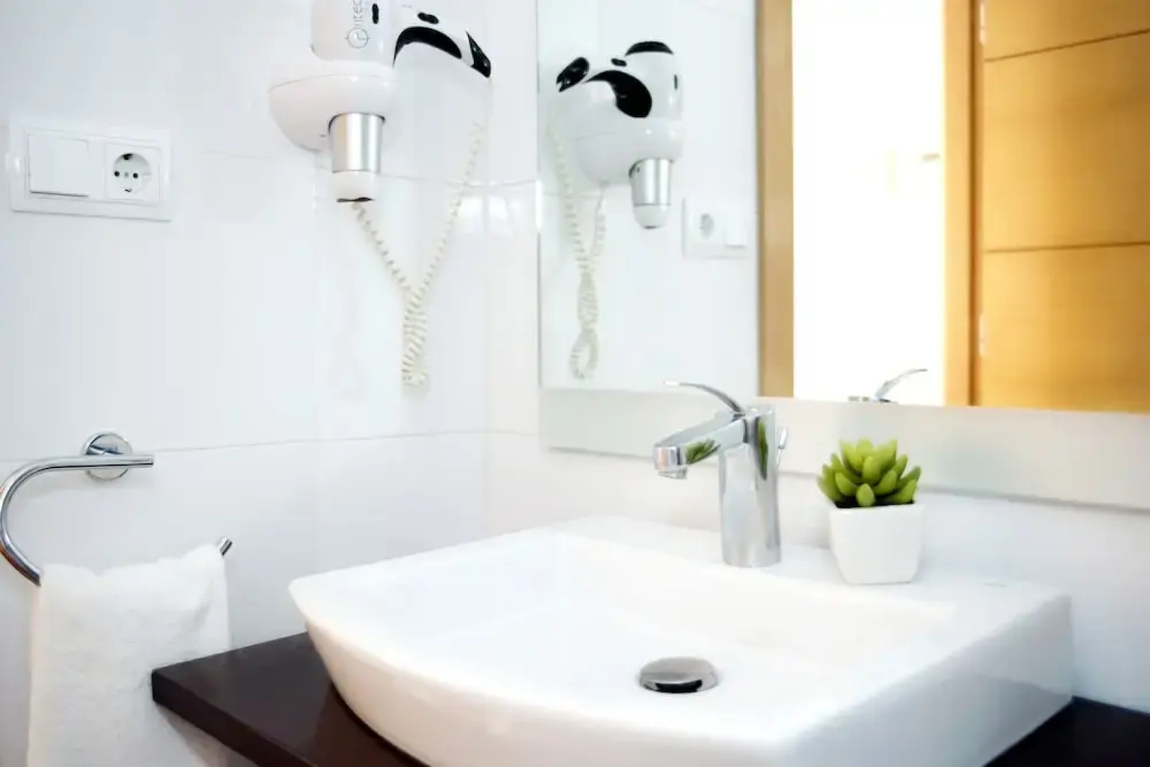 Apartamentos Sabinas El Pilar