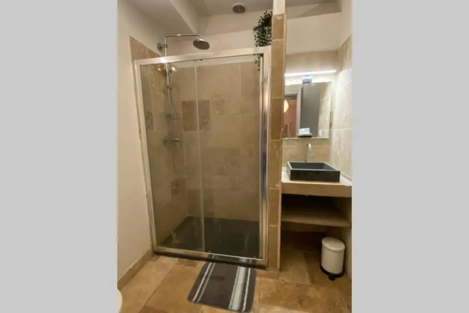 COSY & SPA JACUZZI "Suite Rubis"