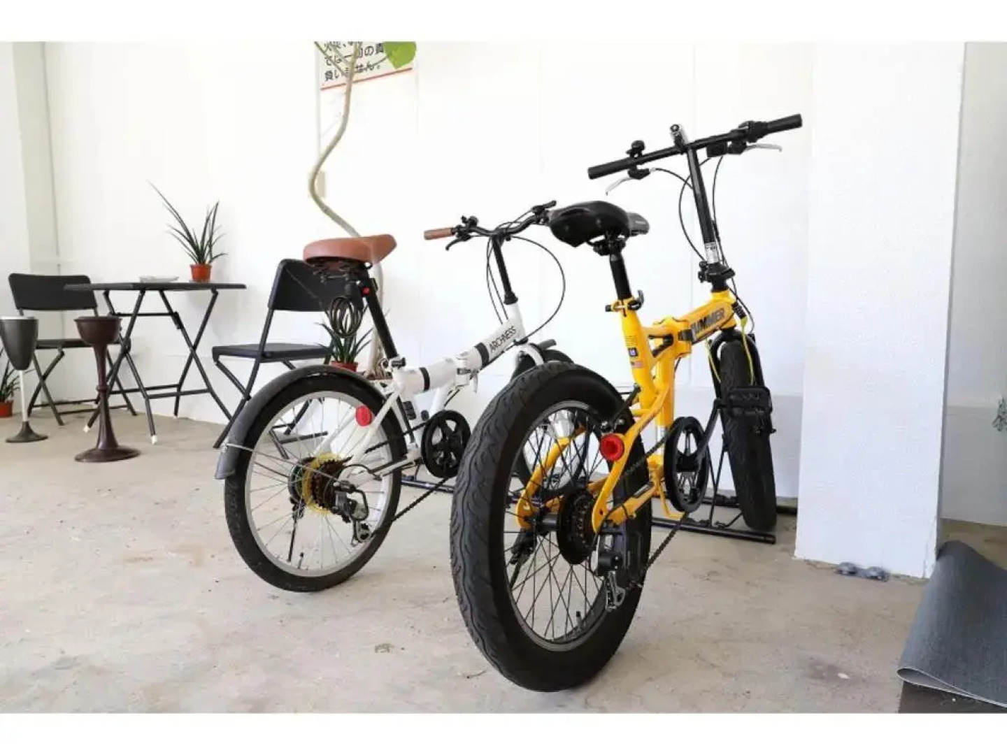 Business Hotel White