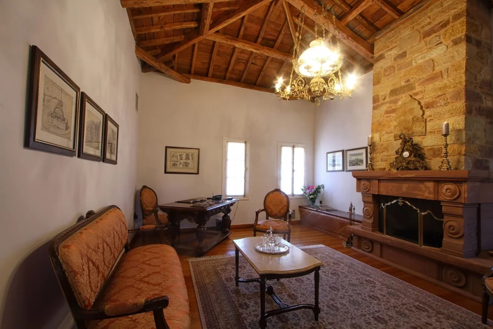 Argentikon Luxury Suites