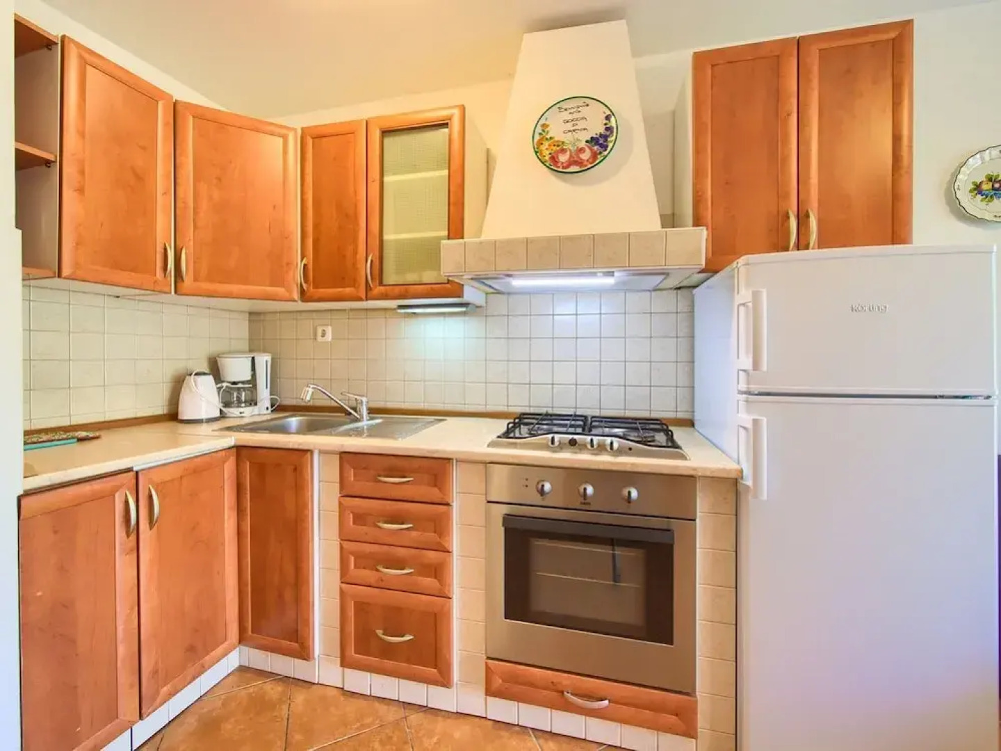 Nice Apartment With Private Terrace Near the Sea