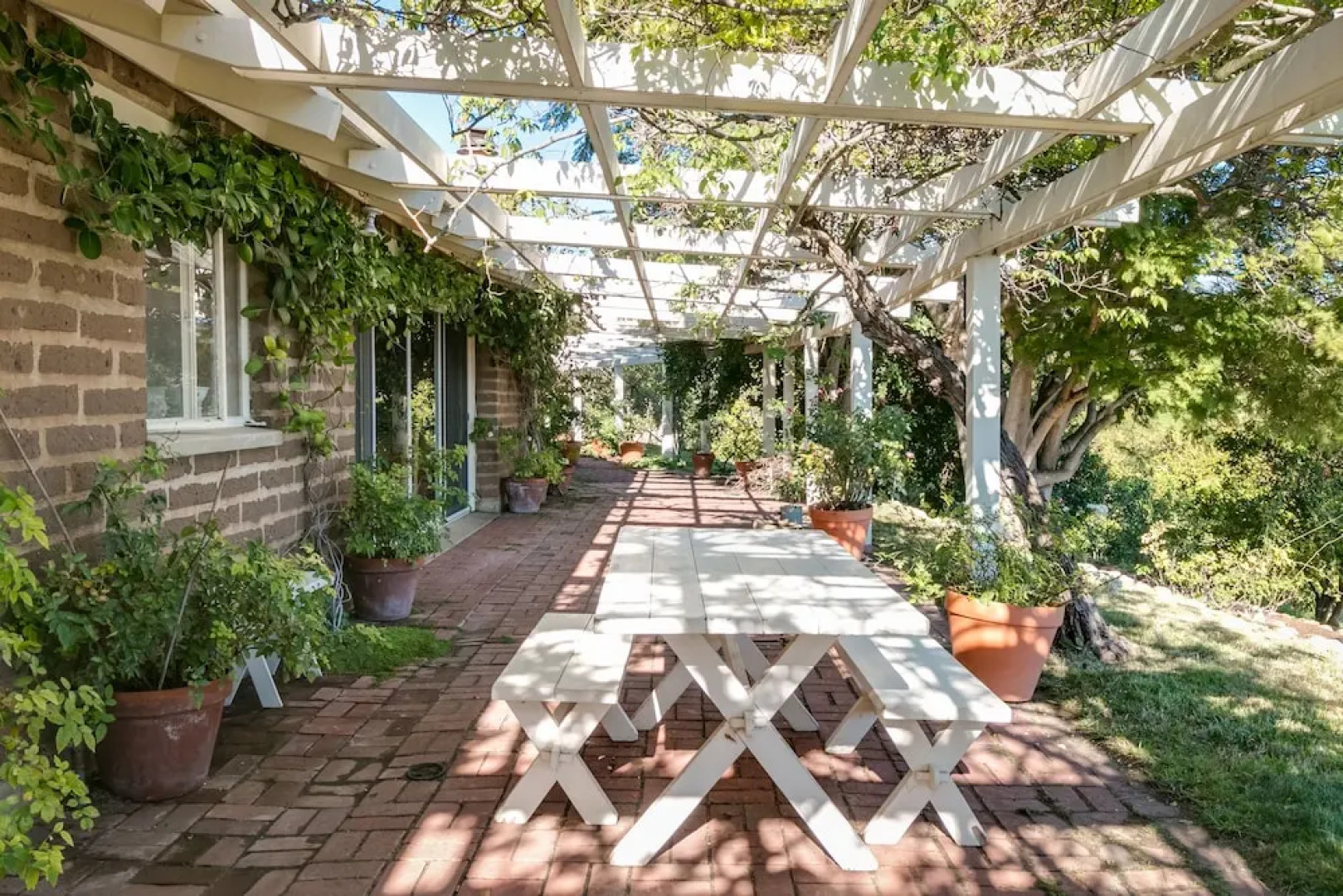 6590 Camino Carreta House by RedAwning