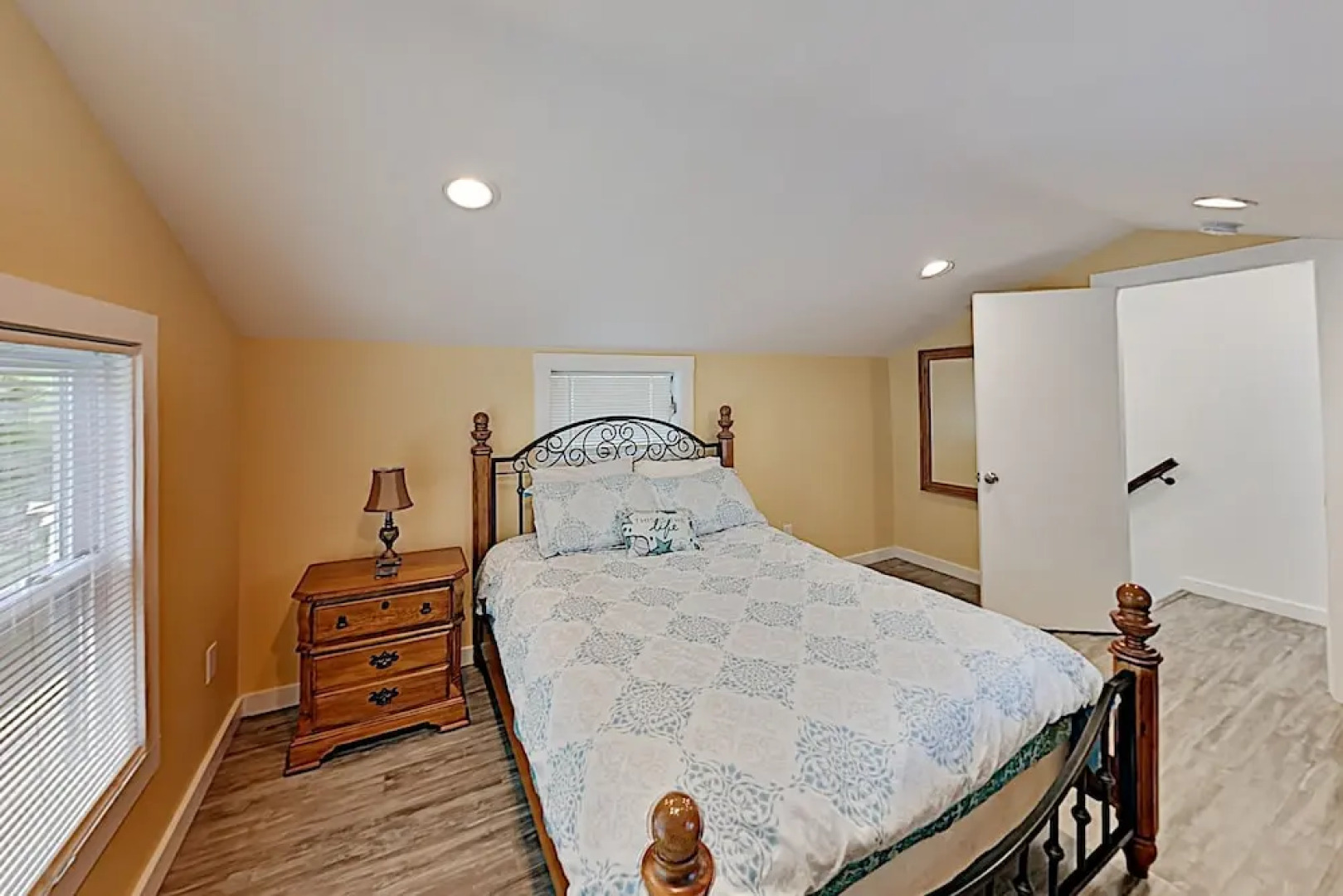 Newly Renovated, Minutes From Ocean City, Assateague Island 4 Bedroom Home