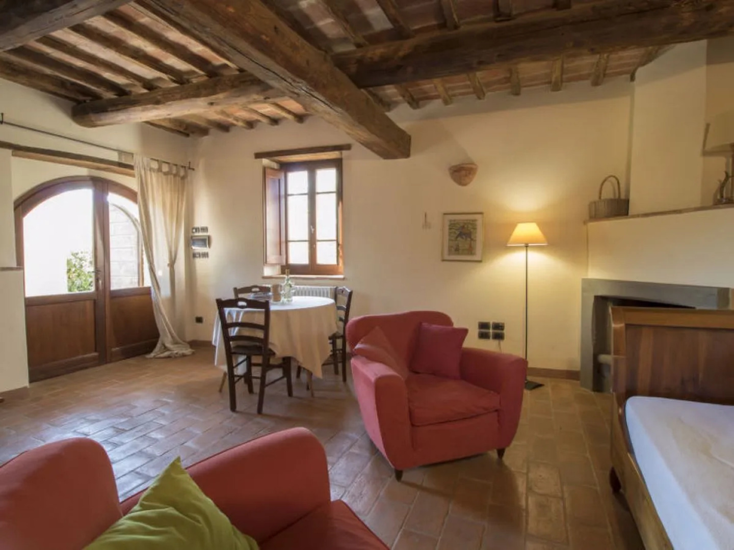 Borgo Monticelli 12877