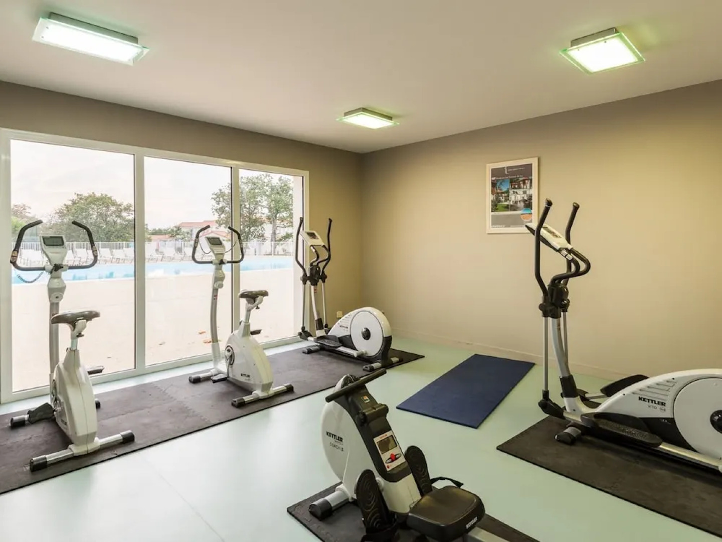 Well-kept Apartment, With Dishwasher, 7 km. From the Beach