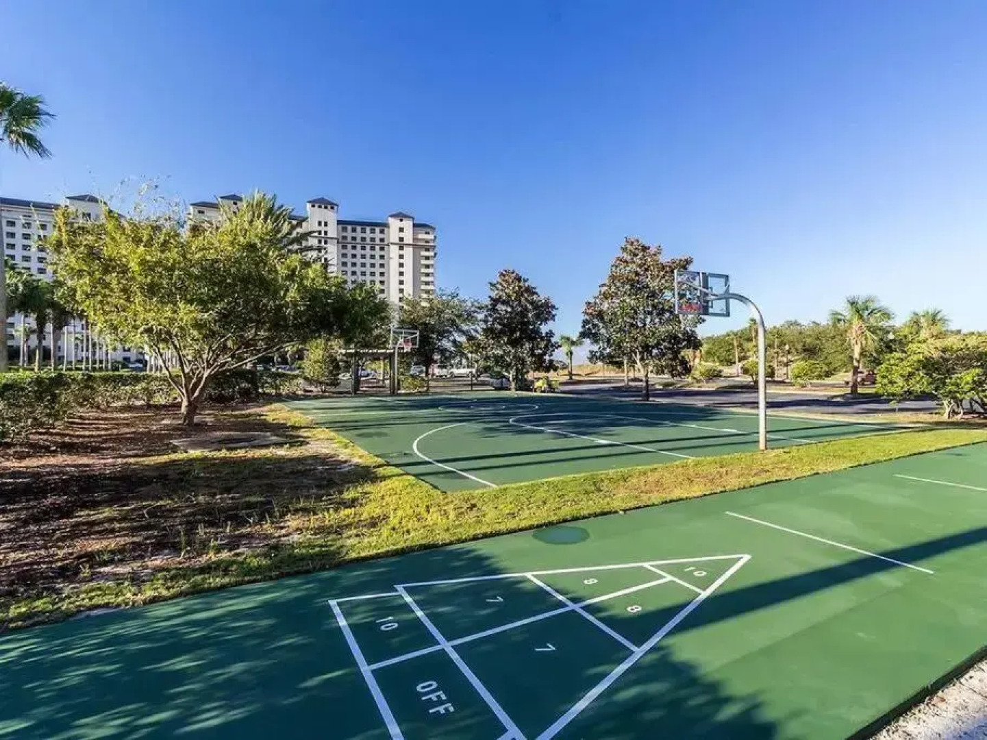 The Beach Club Doral 306 - Spacious Beachfront Condo!