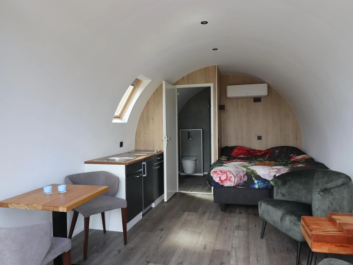 Unique Nature Lodge With Unobstructed View