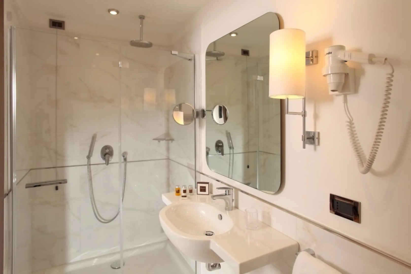 The Independent Hotel