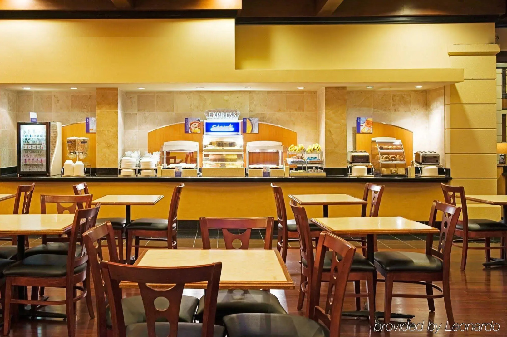 Holiday Inn Express & Suites Irving Dfw Airport North by IHG