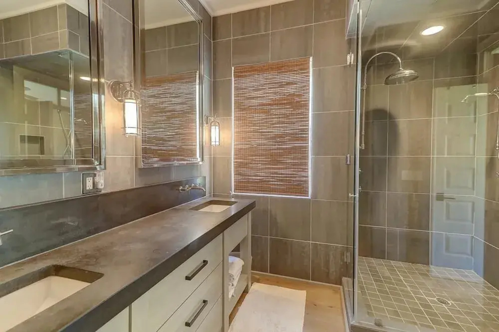 305 Carolina Boulevard