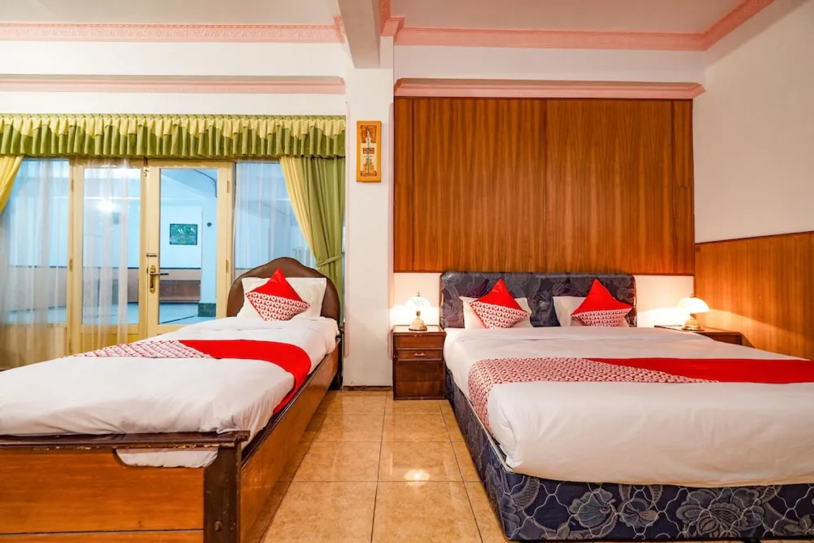 OYO 2855 Sartika Hotel Pati