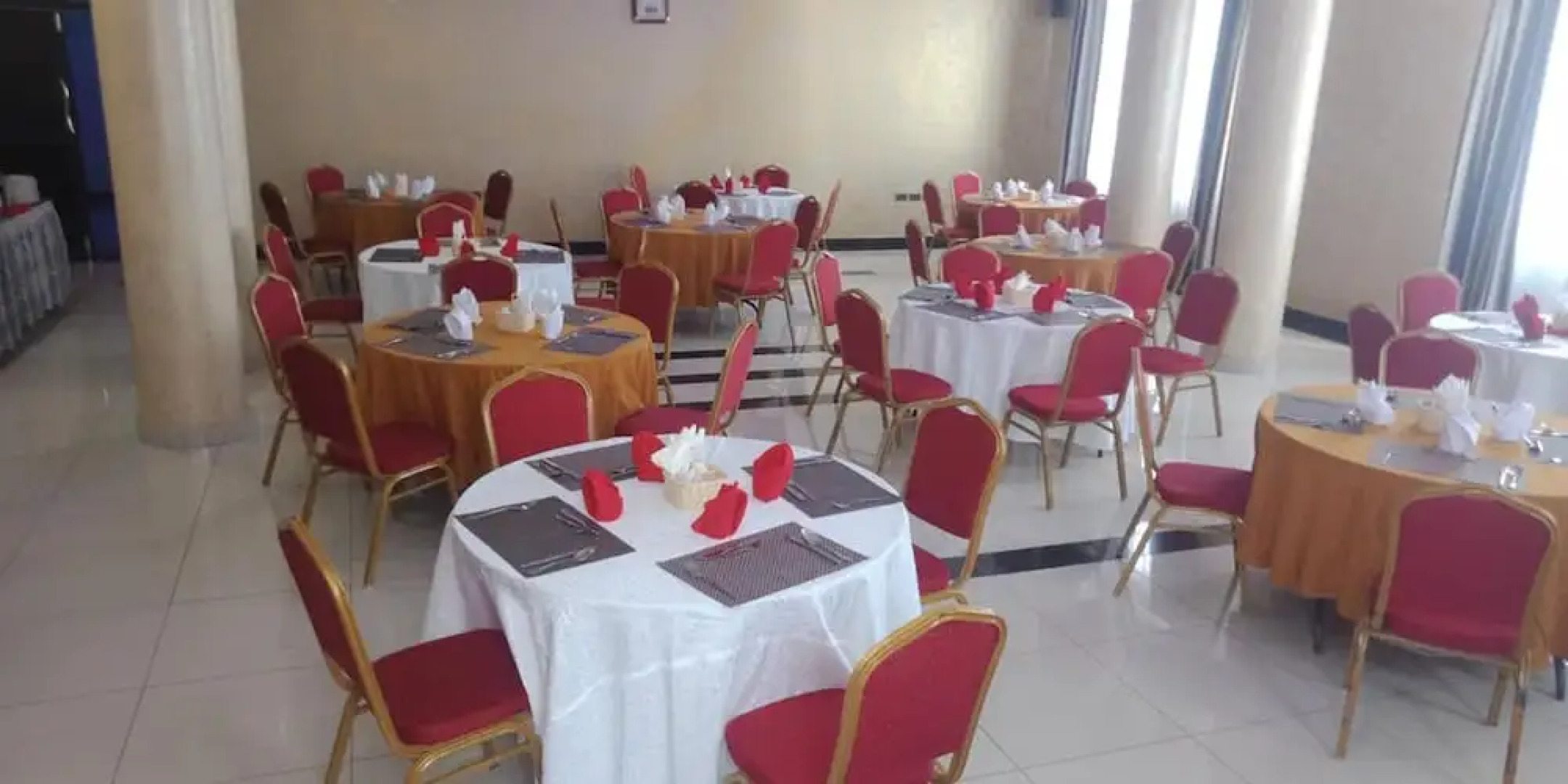 Lowlands Hotel & Spa