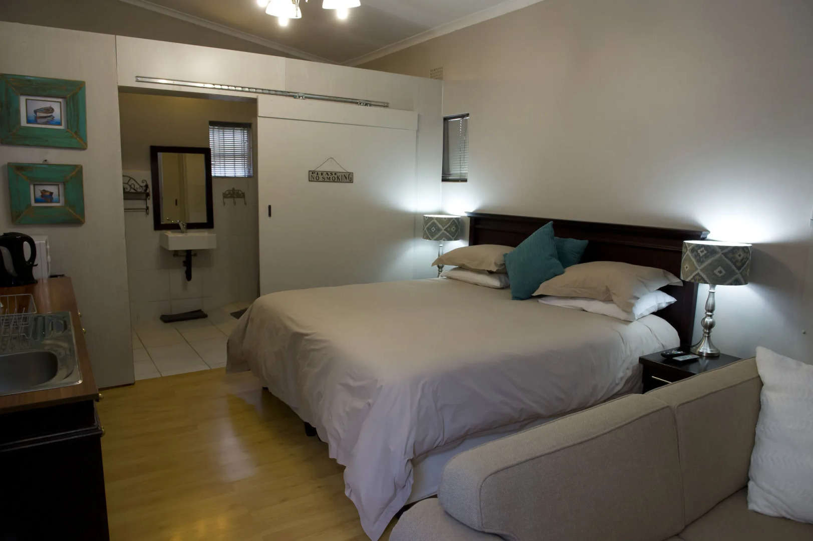 Cottonwood Guesthouse