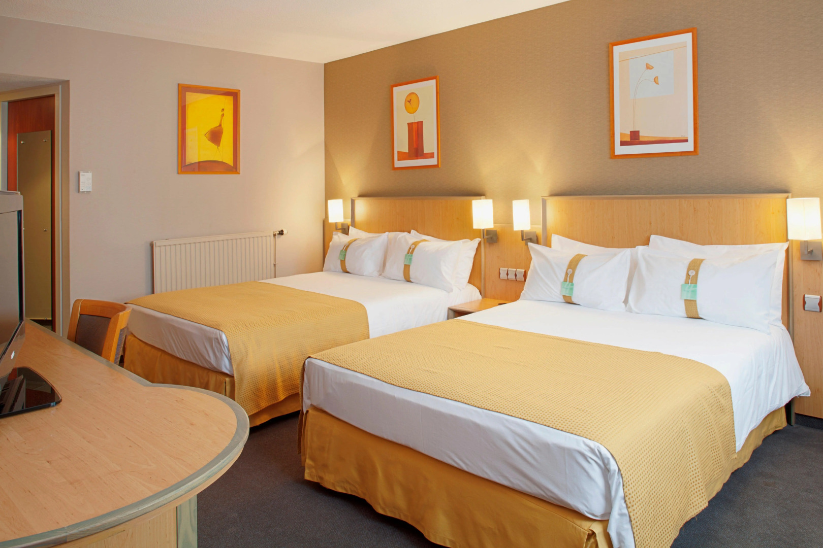 Holiday Inn Calais by IHG
