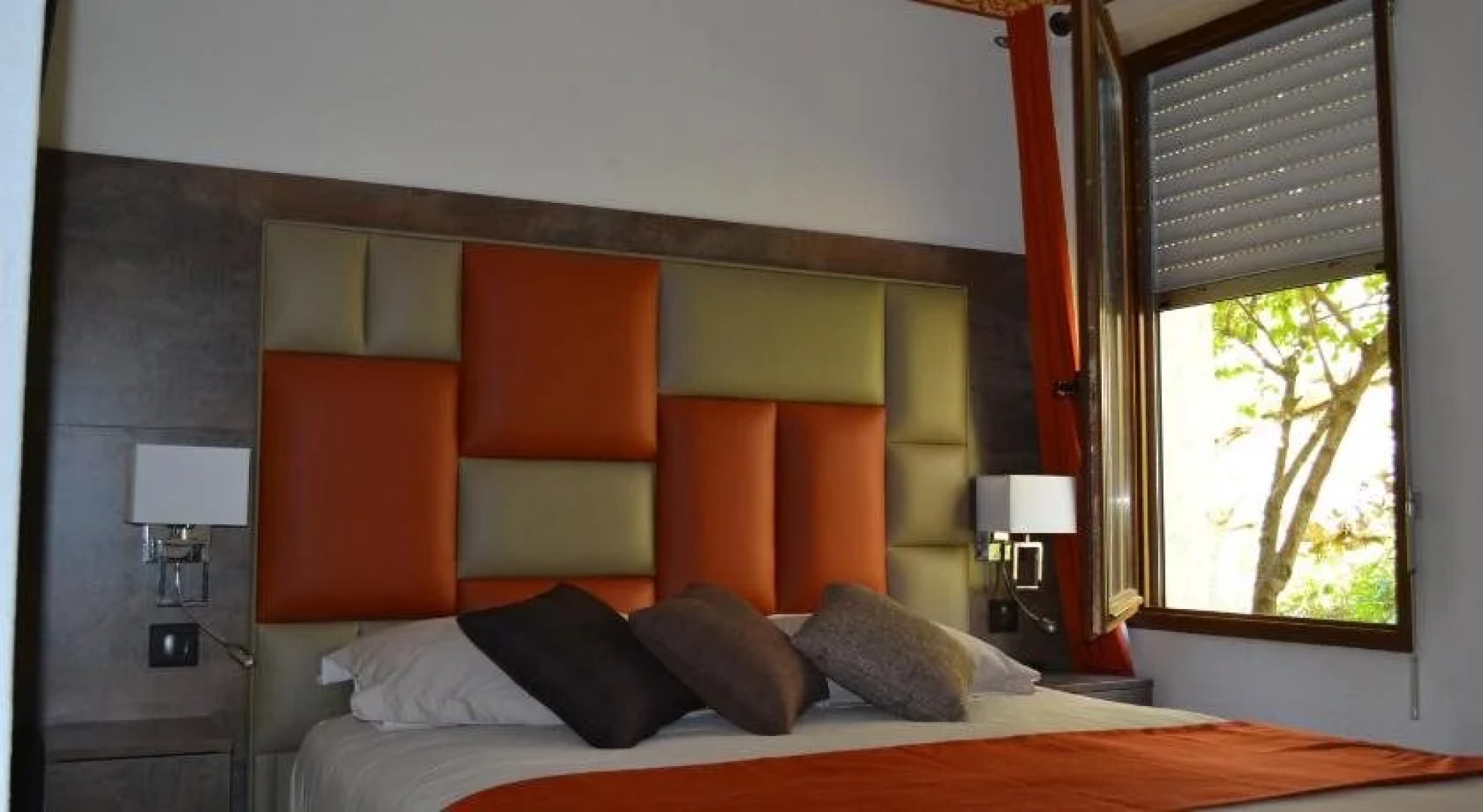 Logis Hôtel Le Vieil Amandier