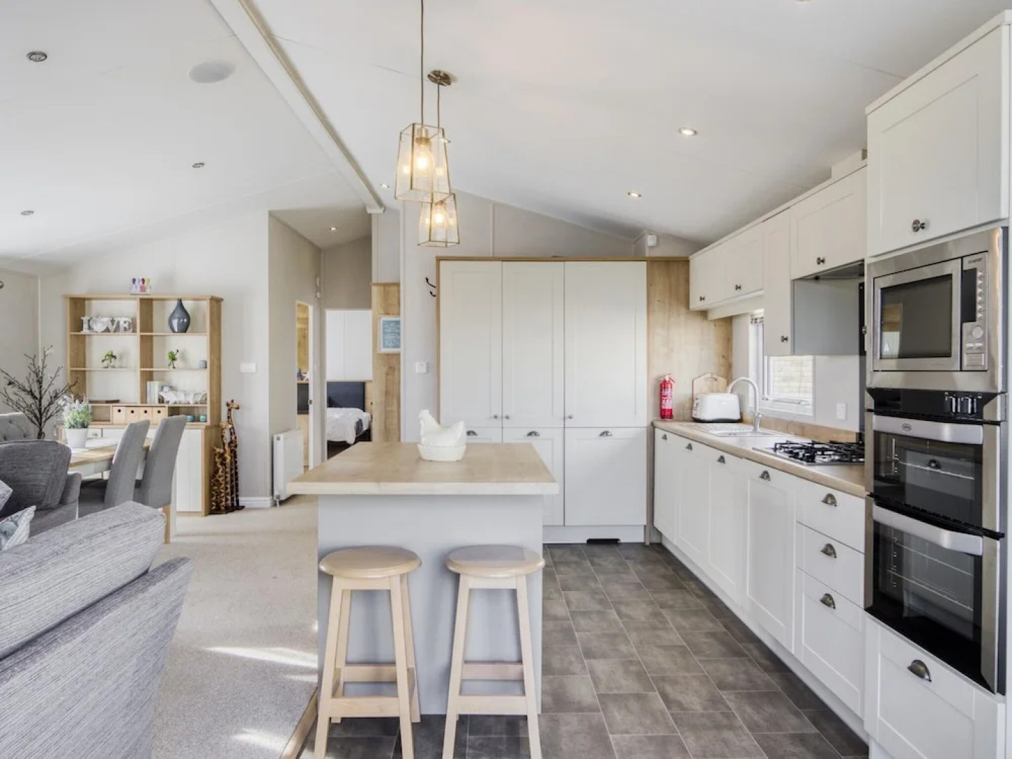 Cosy Home in Hastings With Balcony