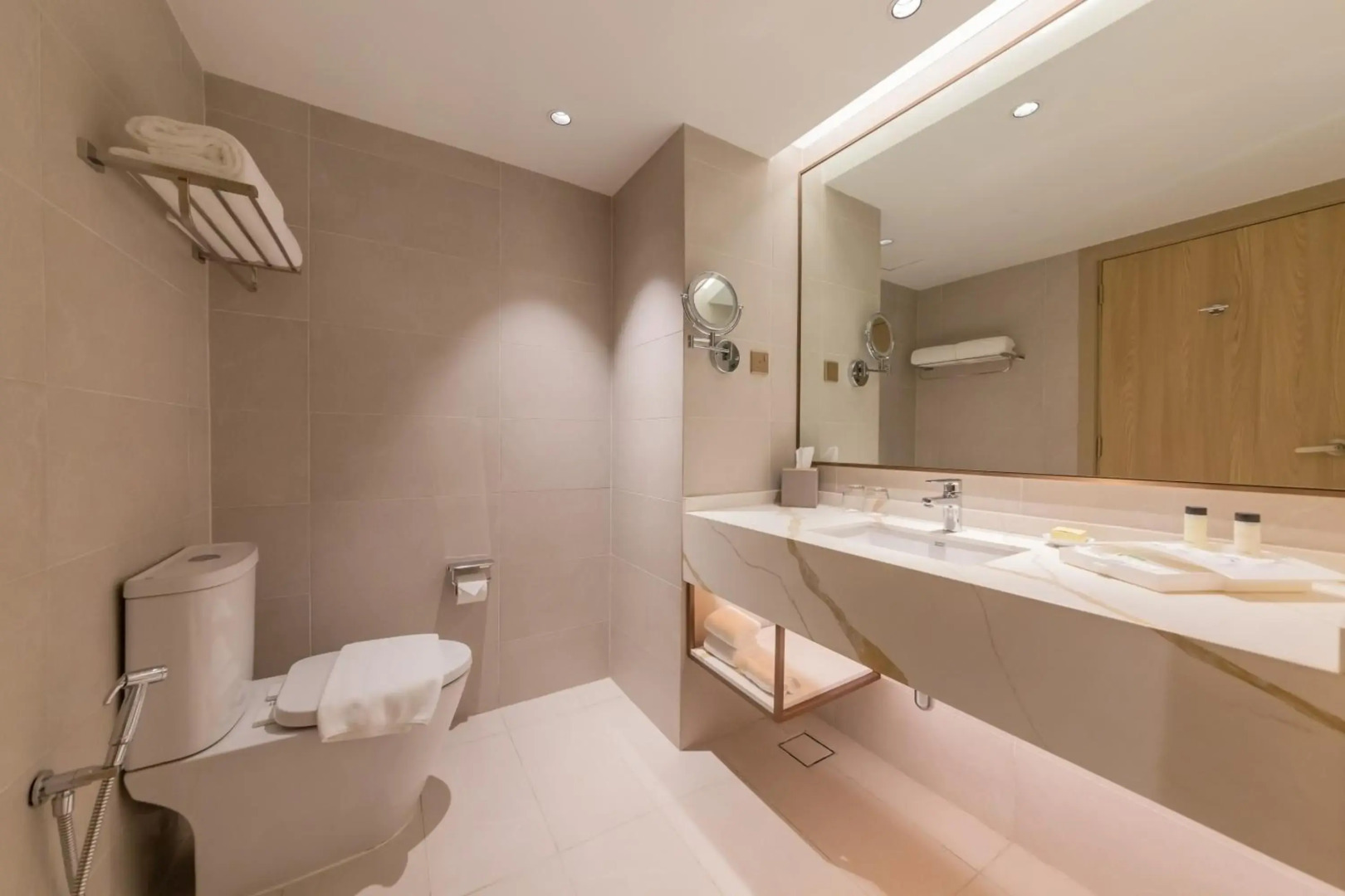 Glenmarie Hotel & Golf Resort