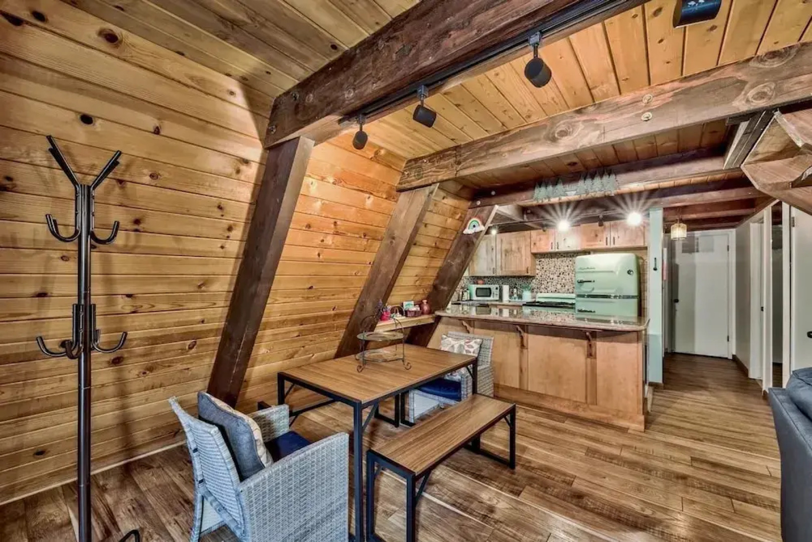 3001r Reindeer A Frame Cabin 2 Bedroom Cabin by RedAwning