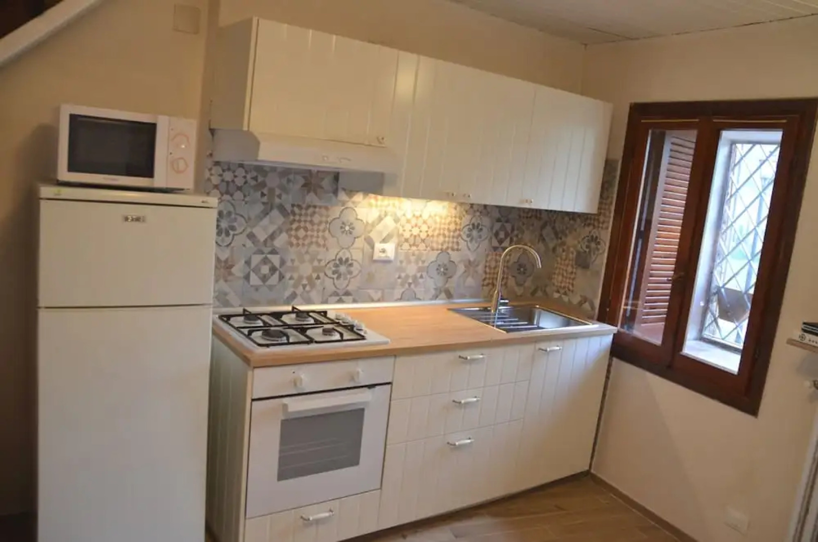 Stone House Lake View