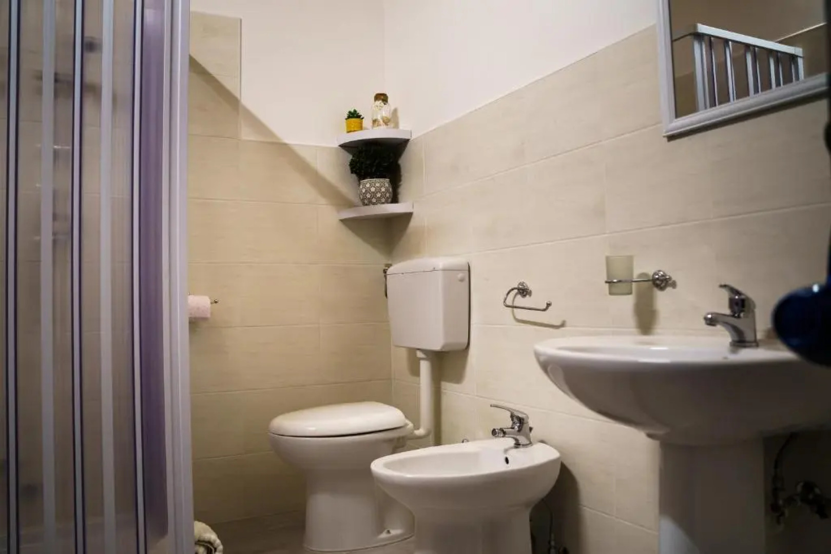 Sansi´s Sapri Camere