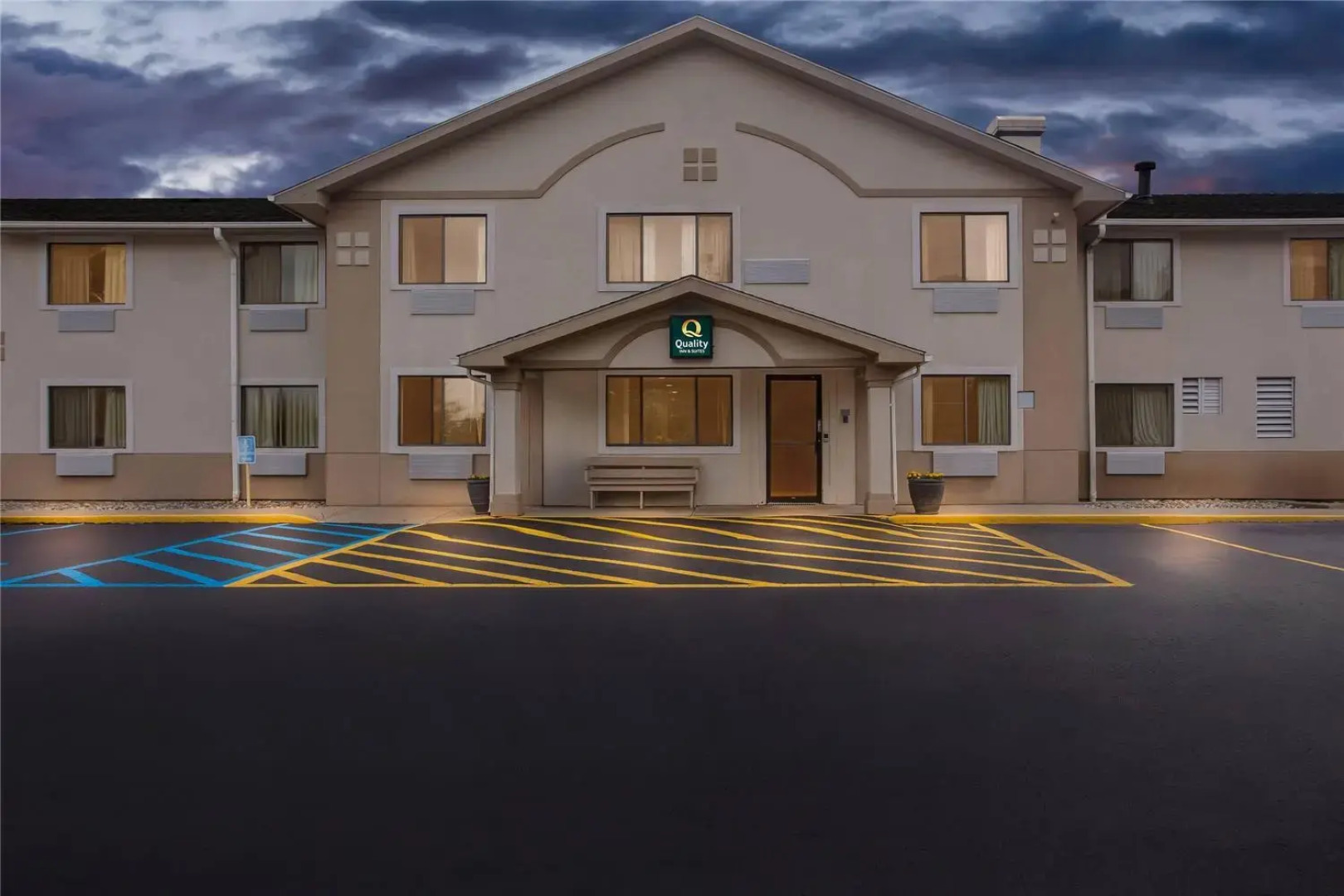 Quality Inn & Suites Howe - Sturgis