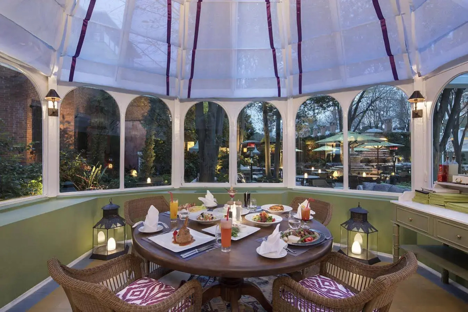 Hagia Sofia Mansions Istanbul, Curio Collection by Hilton