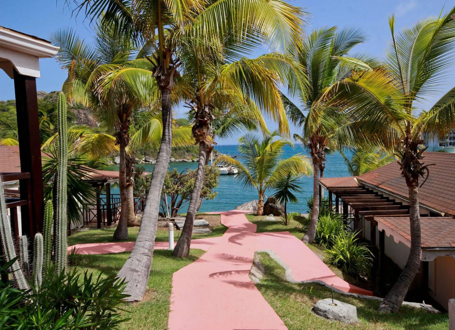 Captain Oliver's Resort