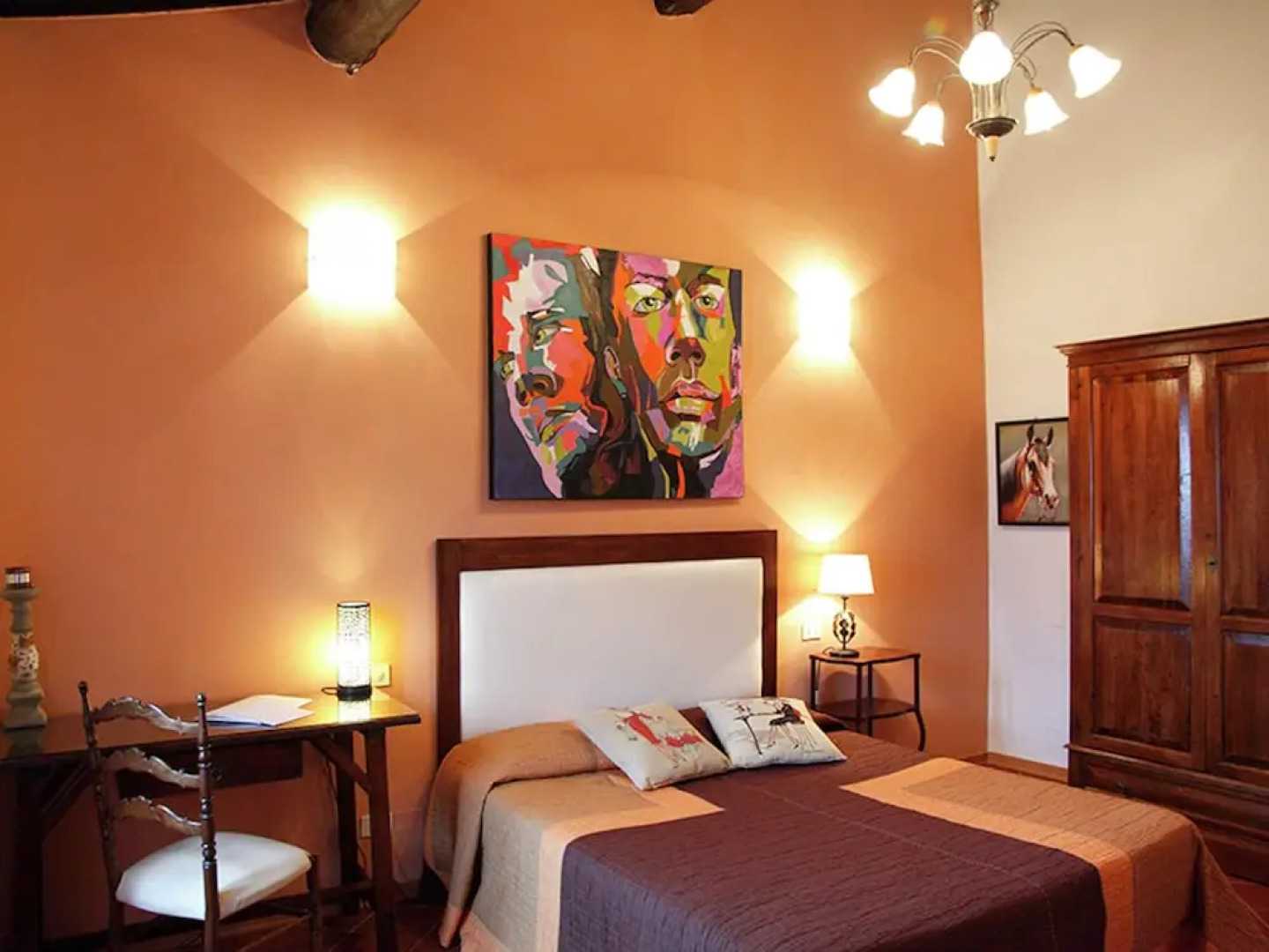 Vintage Mansion in Montepulciano With Pool