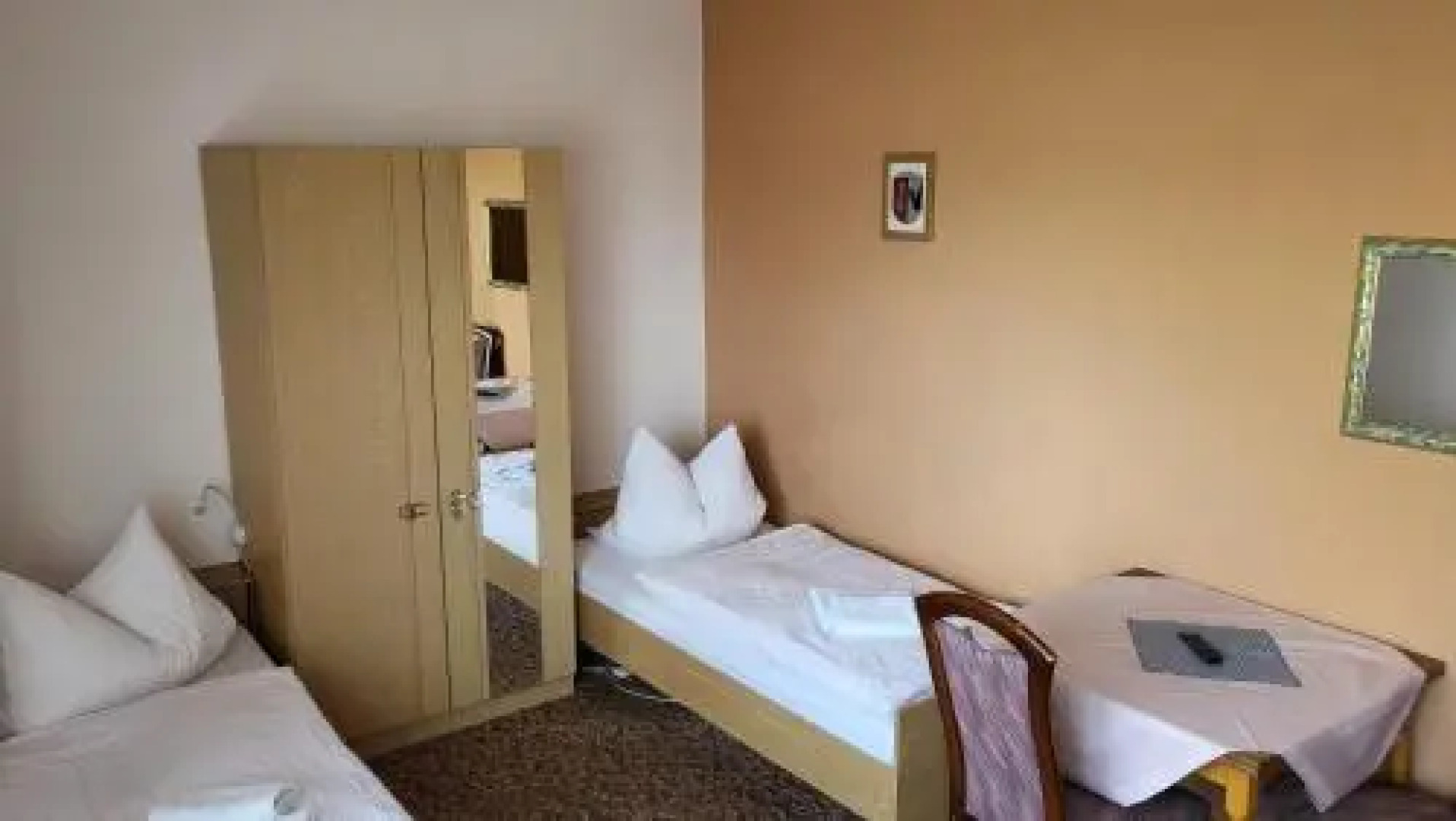 Herberge zur Engelwiese & Pension Gerlach