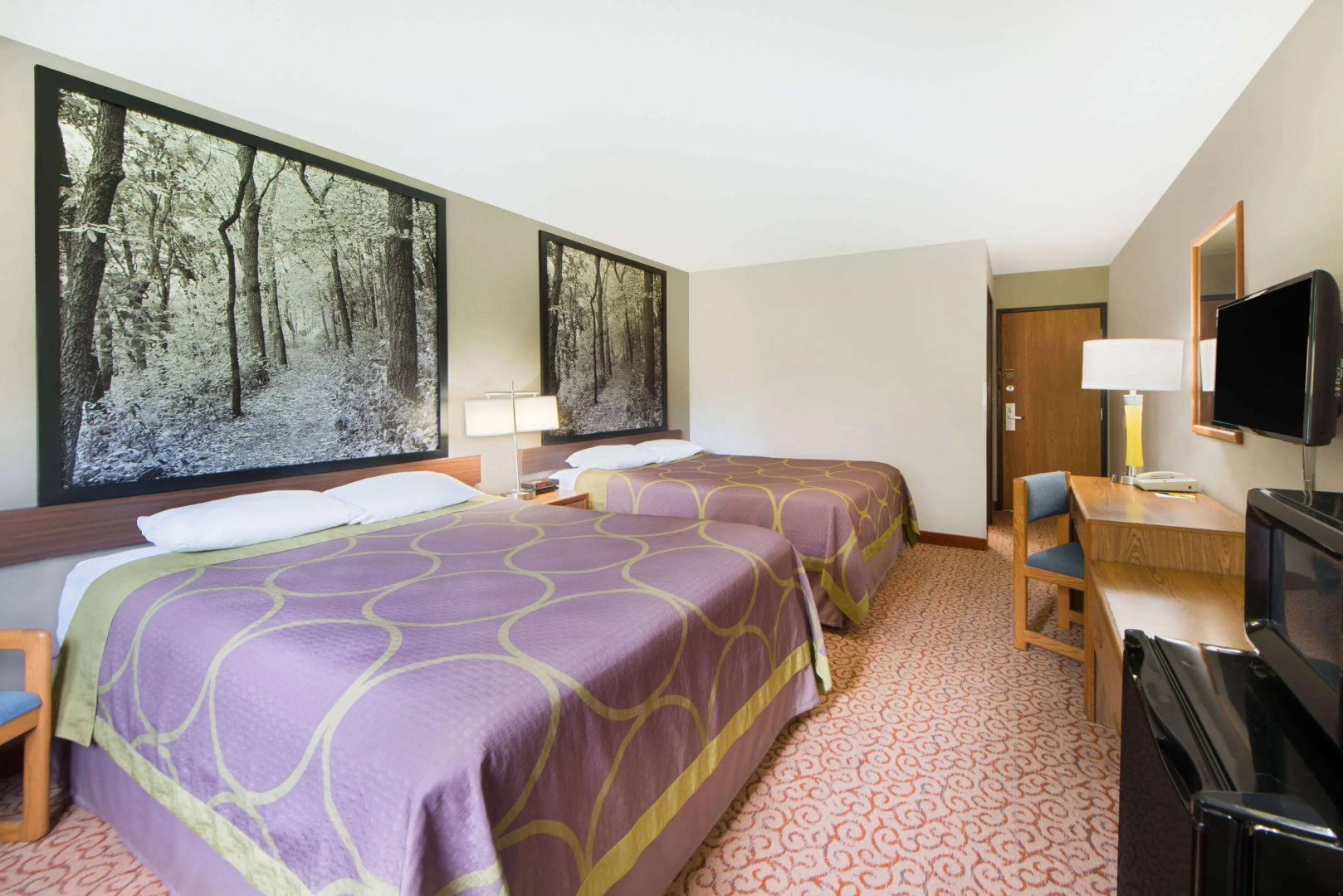 Super 8 by Wyndham Pella