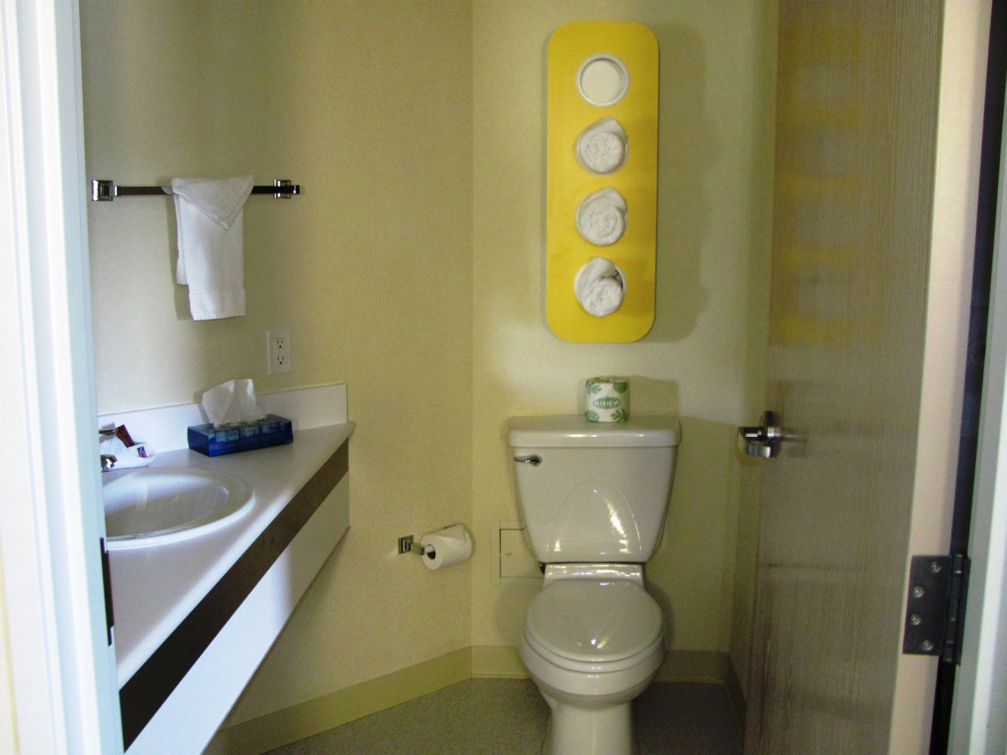 Motel 6 Huntsville, ON